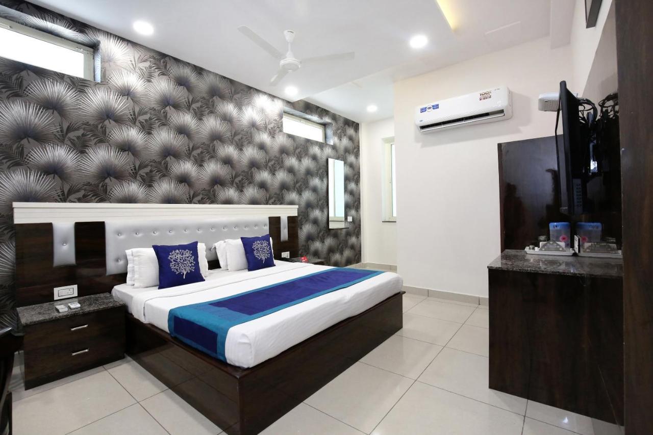 Oyo Hotel Obr Inn Ludhiana Dış mekan fotoğraf